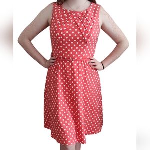 Signature Darby size 4 Dress